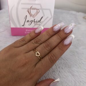 Anel Semijoia Coração Cravejado