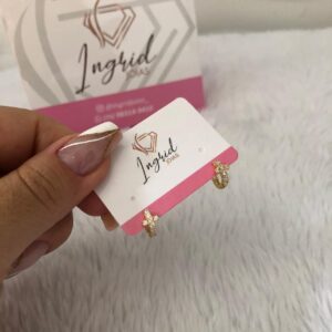 Argola Semijoia Cruz Cravejada