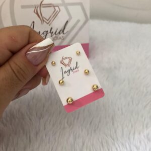 Brinco Semijoia Trio de Bolinhas