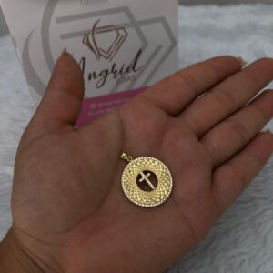 Pingente Semijoia Cruz Pequena Cravejada