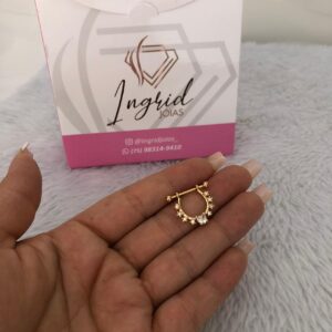 Piercing Semijoia Com Detalhes Cravejados Para MAMILO